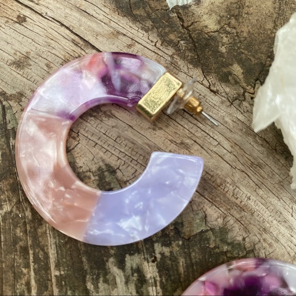 Anthropologie Pink Tara Resin Hoop Earrings - Picture 4 of 6